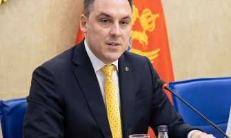 Ivan Vuković oštro: “Kome su Karadžić i Mladić heroji – fašista je! Kome su Srbi genocidni – fašista je!”