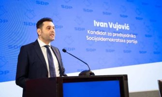 Vujović: Ne mogu zajedno EU i negatori genocida, Spajiću, moračeš da izabereš