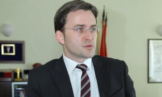 Selaković: Zabrinjava situacija u Crnoj Gori, nadamo se da neće doći do nemira