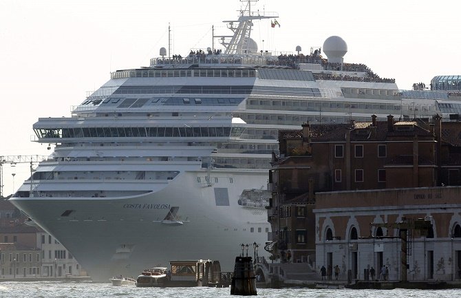 Venecija blokira prolazak velikih kruzera 