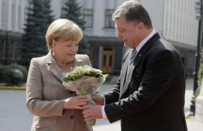 Porošenko: Angela Merkel je dobar prijatelj i zaštitnik Ukrajine