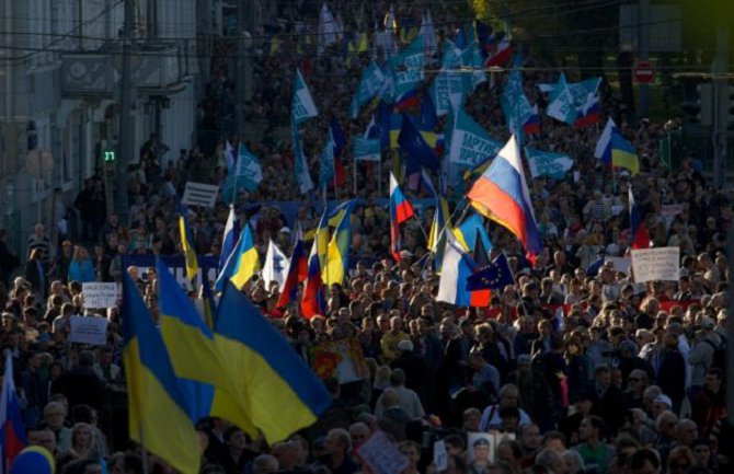 Moskva: Više hiljada ljudi demonstriralo protiv rata u Ukrajini