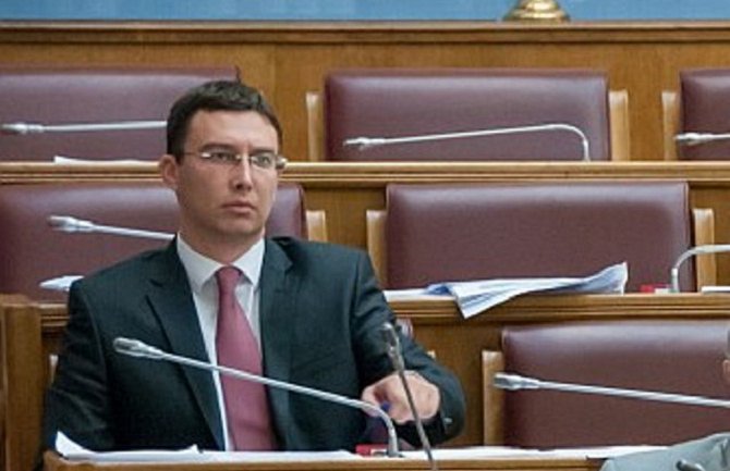 Reagovanje DF-a: Bečić i Bogdanović žale što se nijesu sastali sa Vučićem, mislili da on dijeli debele koverte
