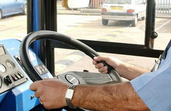 Oduzete im tablice: Autobus iz Srbije u Beču imao 28 kvarova!