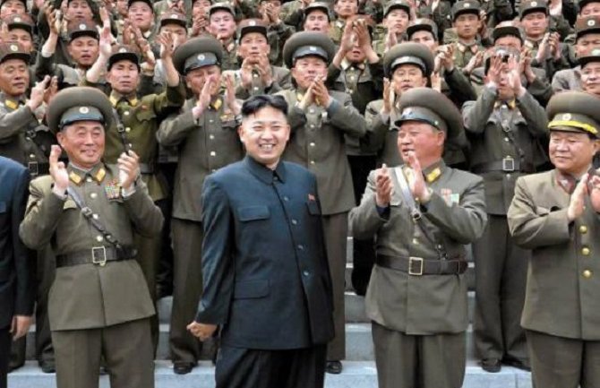 Kim Džong-un: Tramp je mentalno poremećen, skupo će platiti