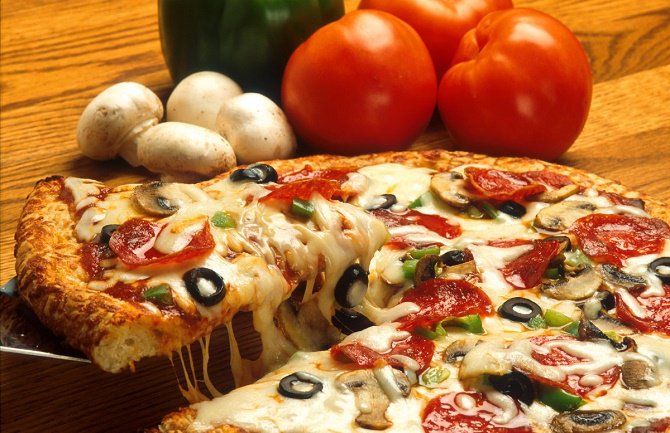 Dijetalna pica: 7 načina kako da smanjite kalorije vašem omiljenom jelu