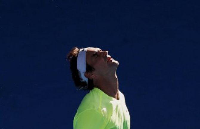 Federer ne igra na US openu  zbog povrede koljena