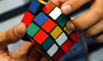  Naučite da složite Rubikovu kocku (VIDEO)