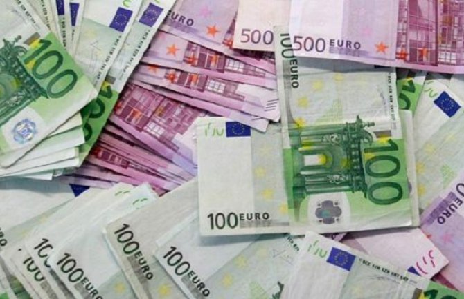 Vlada ugovara novi kredit od 111 miliona eura za finansiranje budžeta