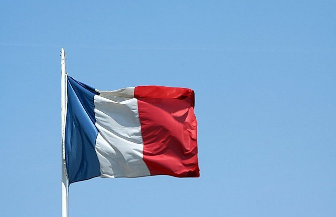 Francuska: Zbog boca s gasom evakuisano 200 ljudi