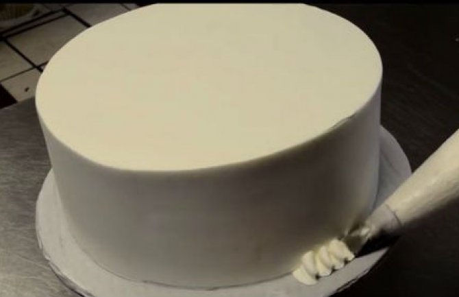 Od obične torte do remek djela za tri minuta!!! (VIDEO)