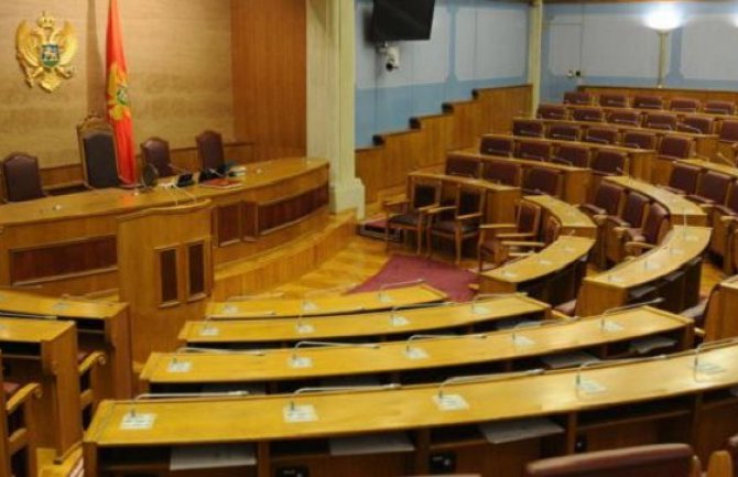 Izvještaj Freedom Housa: Stepen demokratije pao zbog opozicionog bojkota parlamenta