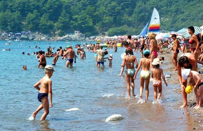 Crna Gora će ove godine od turizma imati prihod od blizu milijardu eura