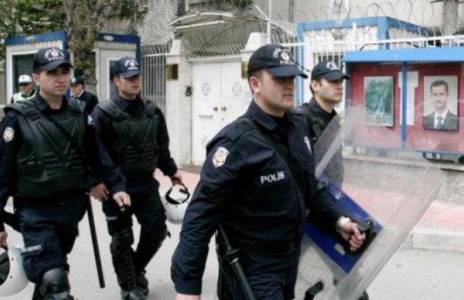 Turska: Privedeno 1.050 osumnjičenih lica, među uhapšenima veliki broj stranih državljana