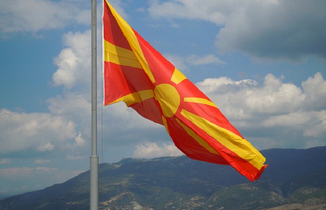 Koja se strana sila umiješala u sukob Srbije i Makedonije?