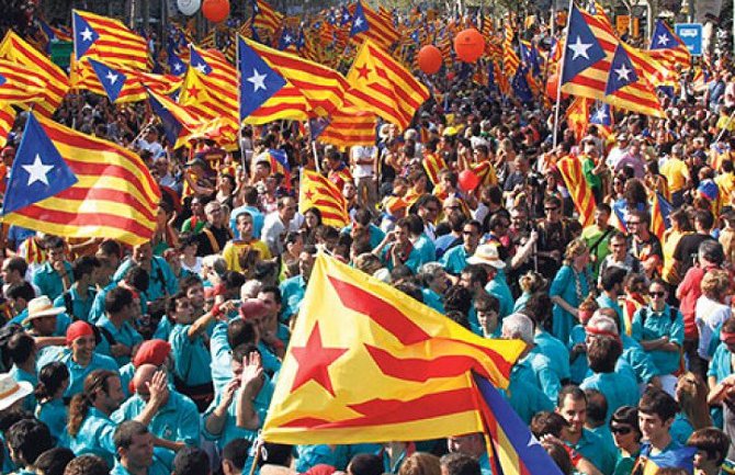 Španska vlada bi mogla da aktivira Član 155 Ustava, a evo šta to znači