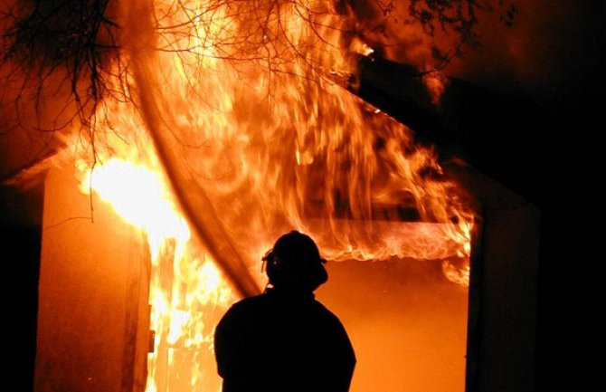 Podgorica: U požaru stradala žena, dvije osobe povrijeđene