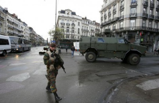 Brisel: 300 policajaca od sjutra obezbjeđuje škole, 200 u metrou