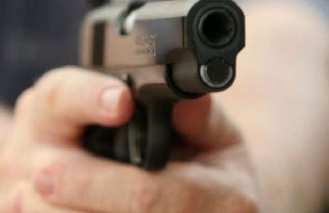Jagodina: Plastičnim pištoljem pokušao da ukrade novac iz banke
