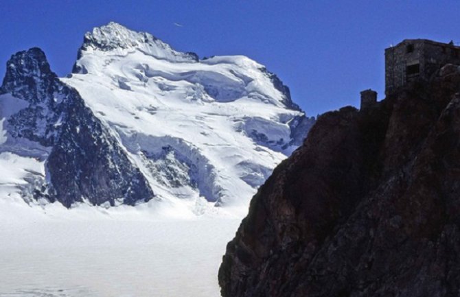 Alpi: Ispod snijega i leda pronađena gomila ljudskih posmrtnih ostataka