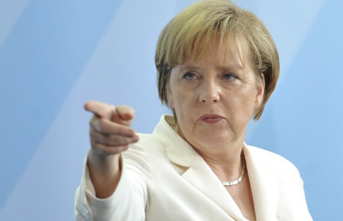 Merkel: Demarkacija Kosova sa Crnom Gorom ključna za EU perspektivu