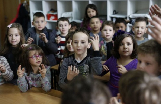 Sarajevo: Cijeli razred naučio znakovni jezik zbog gluvonijemog drugara