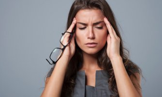 Ukoliko vas često muči glavobolja vjerovatno imate problem i sa želucem