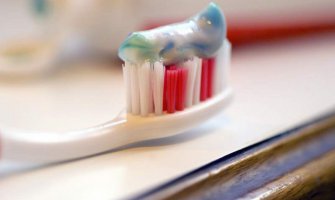 Zašto četkicu za zube moramo čistiti svaki dan?  
