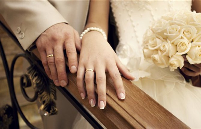 Indijski bogataš platio grupno vjenčanje za 251 ženu (VIDEO)
