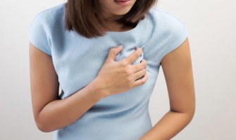 Evo kako da se spasete od srčanog napada za samo 1 minut