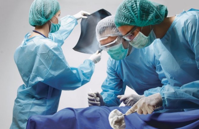 Greška bijeljinskih doktora: Zaboravili zavoj u stomaku pacijentkinje