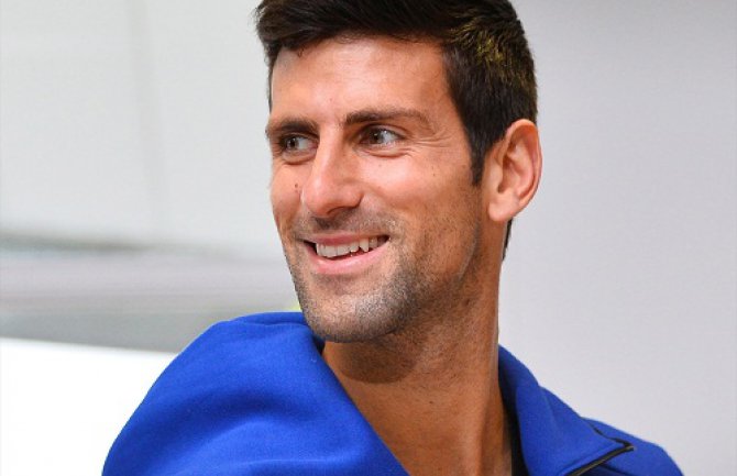 Novak nakon pobjede čestitao praznike iz Dohe (FOTO)