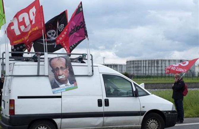 Francuska u problemu: Blokade i štrajkovi sindikata