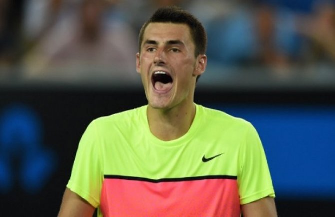 Nervozni teniser Tomić poludio tokom meča: