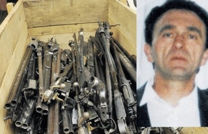 Vučelić osuđen na 4 godine zatvora zbog prevoza oružja pred terorističke napade u Parizu