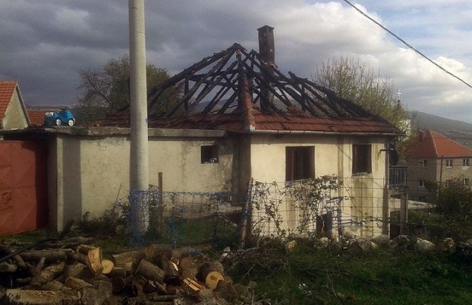 Izgorjela kuća šestočlane porodice  Milović, nema povrijeđenih