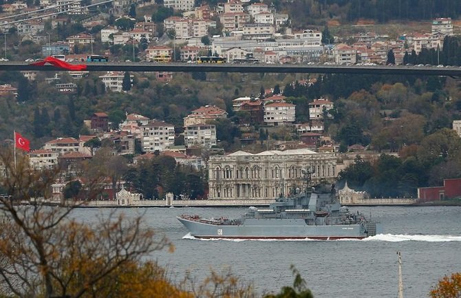 Ruski brod se nasukao u Istanbulu
