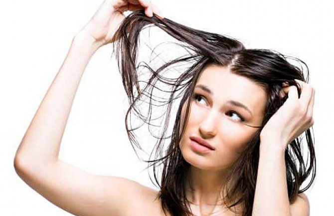 Trikovi koji pomažu: Riješite problem masne kose!