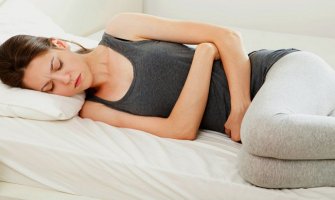 Evo šta se dešava kada vas u toku menstruacije boli lijevi jajnik