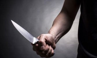 Narkoman zaposlenima u Domu zdravlja prijetio nožem