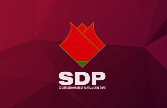 SDP: Đukanović počinio puč u Javnom servisu
