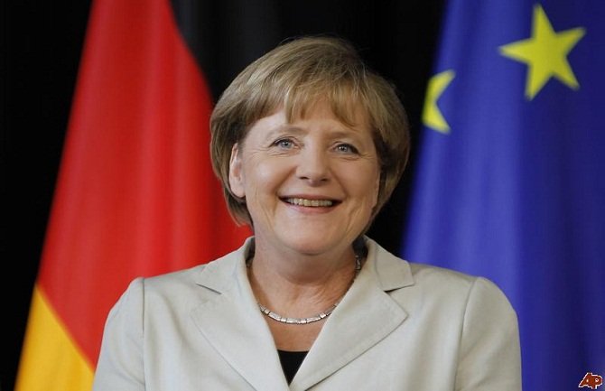 Angela Merkel dugo ostaje budna i sama uzgaja povrće