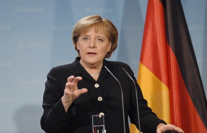 Merkel sa Trampom razgovarala o Beogradu i Prištini