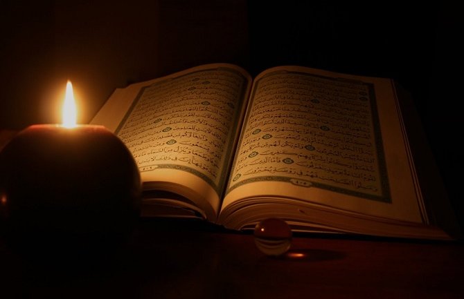 Muslimani širom svijeta večeras obilježavaju noć Lejletul-Miradž