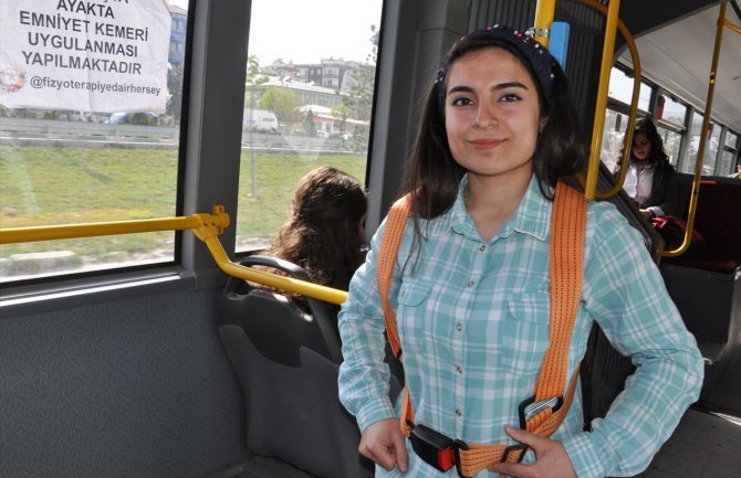 Bezbjednosni pojasevi za putnike koji stoje u javnom prevozu(FOTO)
