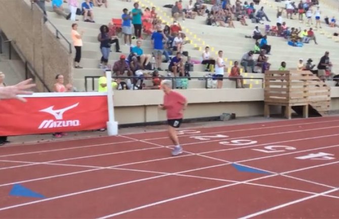Baka oborila rekord u trci na 400 metara
