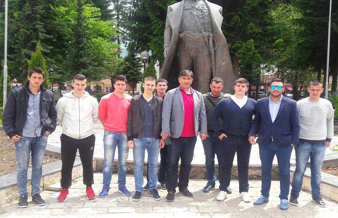Crna Gora mladima garantuje samo kriminal, korupciju i siromaštvo
