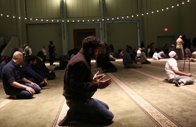 Od Japana do SAD-a: Muslimani širom svijeta dočekali prvi iftar