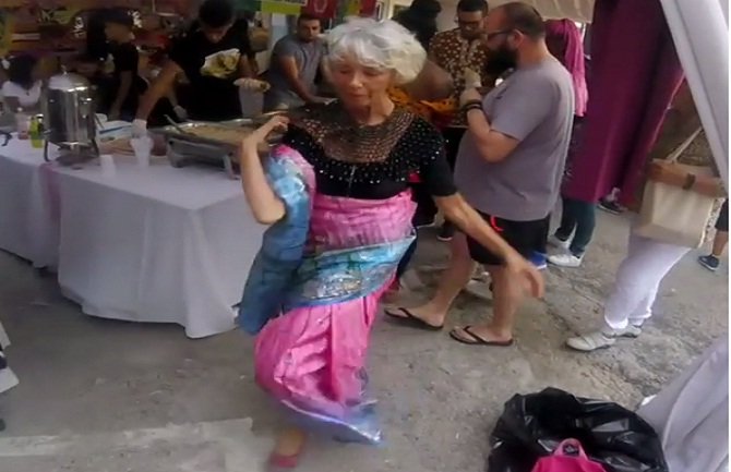 Ovakav ples u 58. godini sigurno nijeste vidjeli (VIDEO)