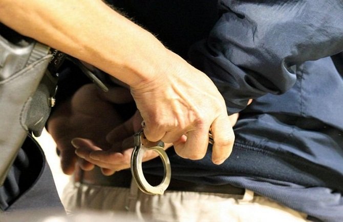 Pripadnik Žandarmerije Srbije uhapšen zbog trgovine narkoticima (FOTO)